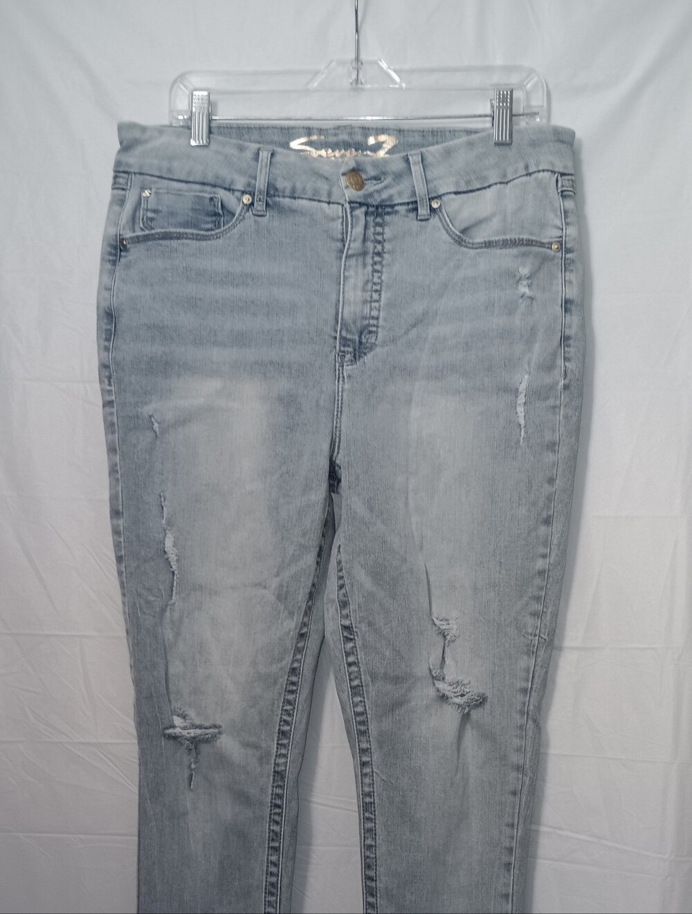 SEVEN7  TUMMYLESS HIGH- RISE SKINNY DISTRESSED KNEE RIPPED JEANS